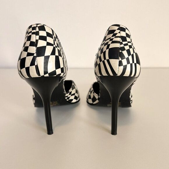 Bakers Deanne Psychedelic Checkered Pointed Toe Pumps - Picture 4 of 7